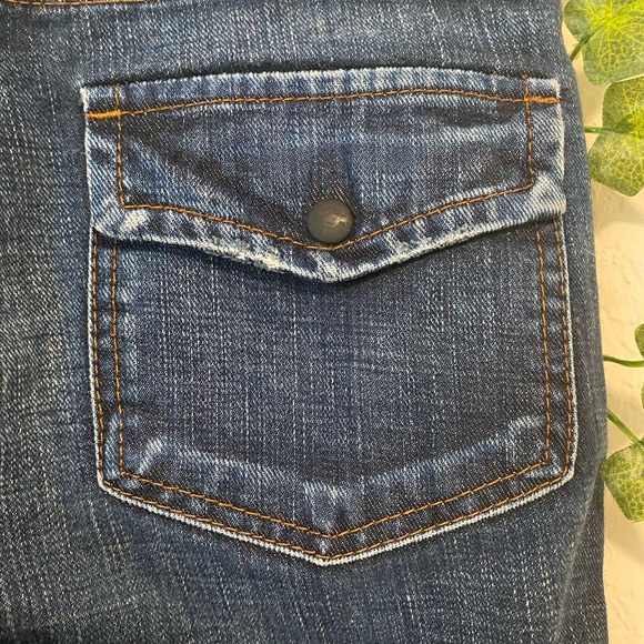 Vintage Flare Low-Rise Jeans - Picture 3 of 7